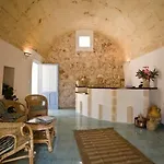 Tenuta De Marco Hotel 3*