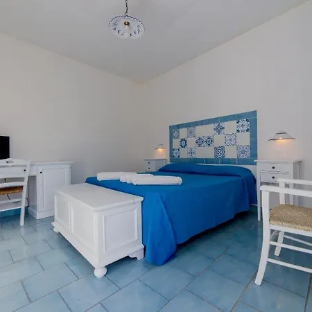 ホテル Tenuta De Marco 3*