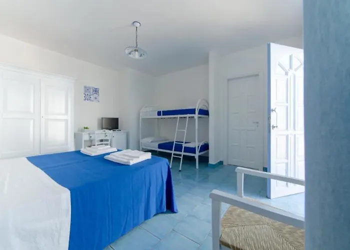 Tenuta De Marco Hotel 3*